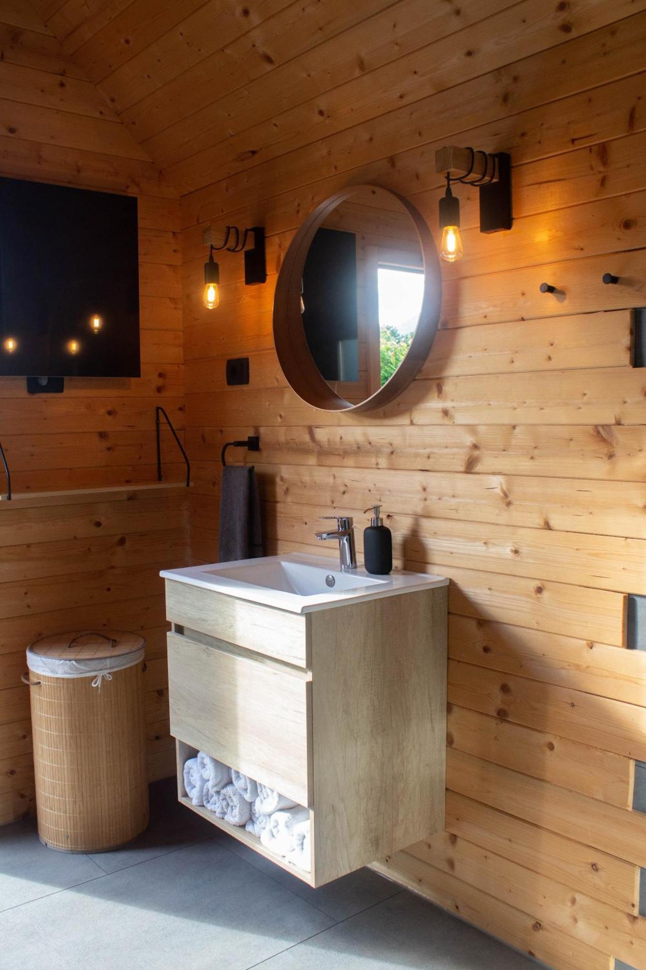 Ajdovščina Hiska-Glamping酒店 外观 照片